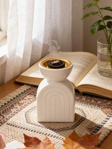 1个现代简约白色陶瓷香炉，金色镶边 - 时尚家居香氛架，适用于冥想、瑜伽和放松 | 装饰性桌面香薰扩散器，适用于客厅、卧室和办公室 | 中世纪拱形设计，带香锥/香棒烟灰缸 | 家居装饰爱好者的完美礼物 - 彩色 - 查看 2