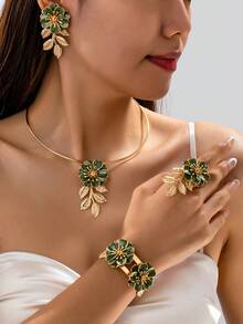 5pcs/Set Elegant Mature Multi-Petal Flower & Golden Leaf Necklace, Earrings, Bracelet, Ring Set, Suitable For Women To Wear To Parties And Gatherings Or Gift To Friends