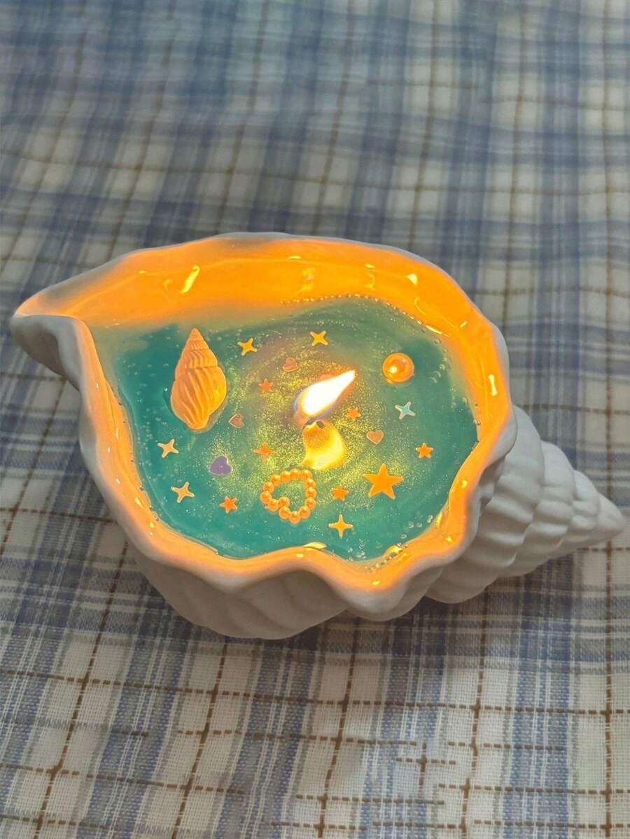 1 cây nến thơm hình chim mòng biển và sao biển thủ công, kết hợp với nến gel nhiều màu sắc tạo nên không gian mộng mơ (Do quy trình nhuộm công nghiệp, có thể có sự khác biệt nhỏ về màu sắc giữa các lô hàng, một số phụ kiện trang trí được bao gồm ngẫu nhiên). Trang trí nhà cửa, trang trí phòng.