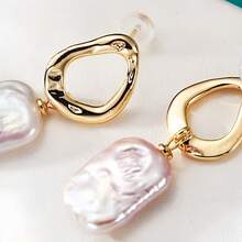 一对宫廷风法式复古不规则白色巴洛克铜合金耳环，可作为礼物送给朋友 - 耳環 - 查看 4