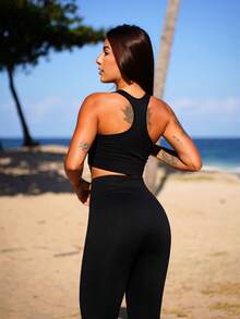 conjunto fitness em poliamida encorpada canelada- top e legging- alta compressão - Preto - Visão 6