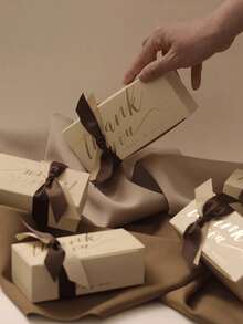 1pc Luxury European Style Gold Ribbon Gift Box, Creative New INS Wedding Candy Box, Engagement Gift Candy Box, Chocolate Box - Multicolor - View 1