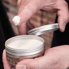 TIGI Bed Head Bed Head By  短髮造型產品系列 - 提供髮蠟、質感膏或造型棒，可強力定型、打造清晰造型，呈現霧面或自然效果，專業短髮造型系列 - 彩色 - 查看 2