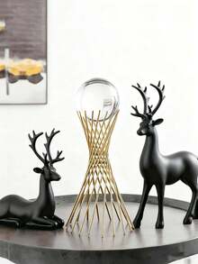 一对白色鹿摆件，适合装饰门厅、客厅、书房、办公室、高档酒柜，北欧现代简约家居装饰，是生日、圣诞节、感恩节和其他节日的理想之选。 - 彩色 - 查看 9