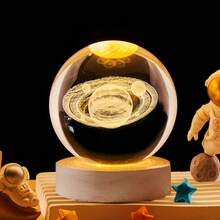 1个USB供电3D水晶球LED夜灯,带木质底座,家居及房间装饰夜灯,太阳系、月亮、星系、土星图案3D夜灯,室内桌面装饰灯,情人节及生日礼物,送给朋友和同学 - 黃色 - 查看 21