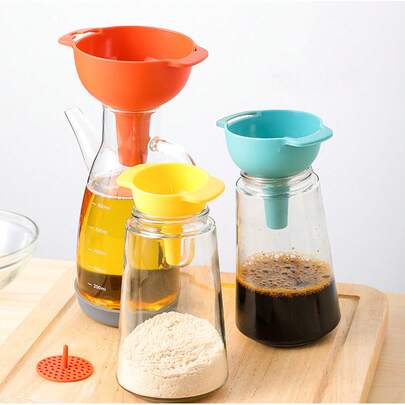 4 pièces Set d'entonnoirs de cuisine : petite, moyenne et grande tailles, entonnoirs en plastique, accessoires de cuisine, entonnoirs pliables en silicone pour verser des liquides dans des bouteilles d'eau