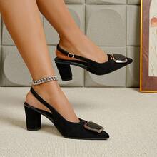 Damskie czarne czółenka na grubym obcasie ze spiczastym noskiem i klamrą - Czarne - Zobacz 3