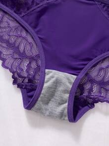 6件套蕾丝边女士内衣套装，三角裤，职业装设计，钢圈文胸强力提拉支撑，塑造圆润丰满的胸型，舒适贴身的三角裤采用三排钩扣设计，适合职业女性日常穿着。 - 彩色 - 查看 7