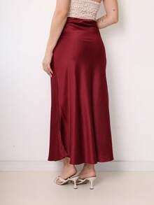 Women's Long Satin Skirt, High Waist. - 酒紅色 - 查看 3