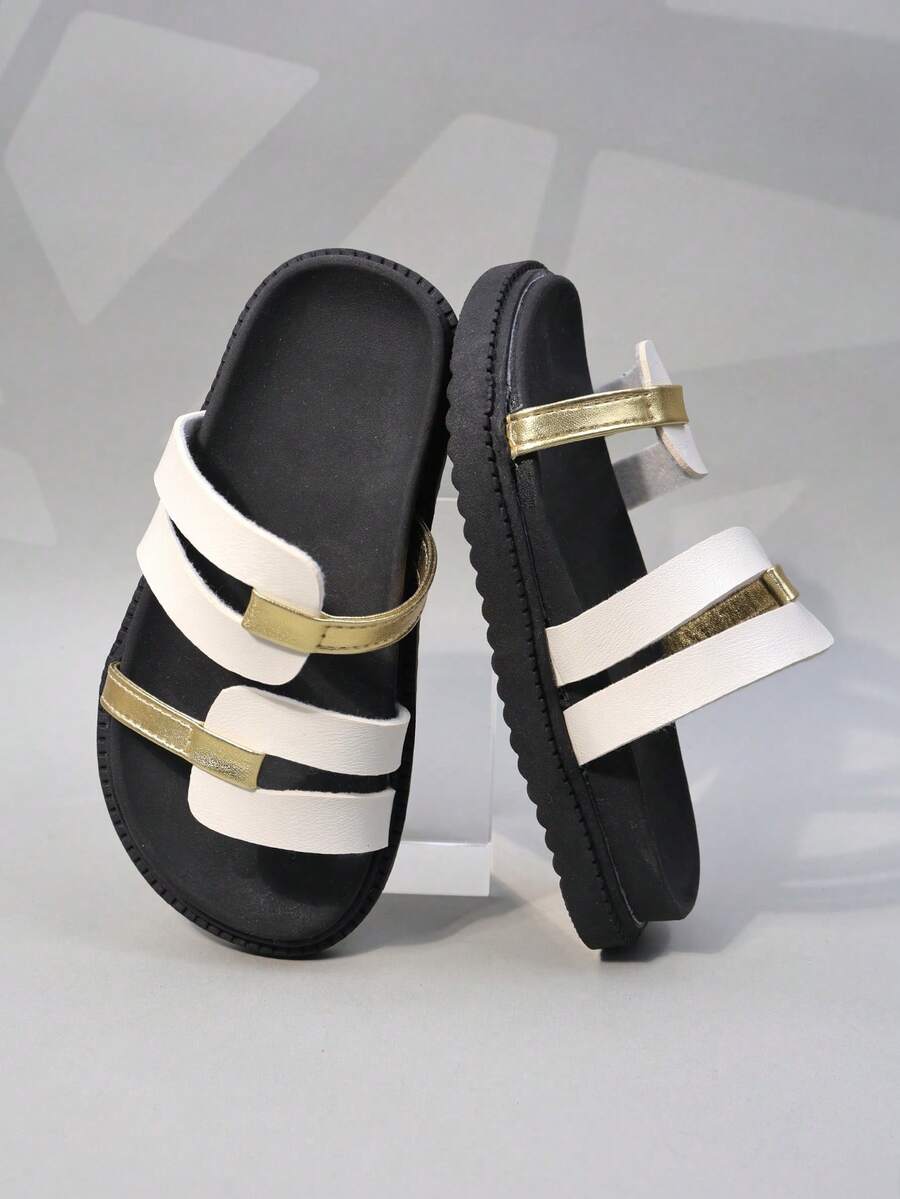 儿童露趾拖鞋一双装 - 柔软材质，防滑平底，休闲日常鞋，金色饰边，适合室内/室外穿着 - 白色 - 查看 1