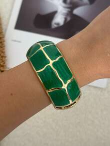 1条绿色棋盘格几何复古合金手链，适合女性日常通勤、朋友聚会、浪漫节日、街拍、时装秀等场合佩戴（手链的纹理和颜色可能与实物略有不同） - 綠色 - 查看 12