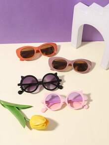 一套4副，男女童款（4-12岁），俏皮猫眼和圆形镜框，清新时尚的聚碳酸酯材质眼镜，适合日常穿搭和摄影。 - 彩色 - 查看 14