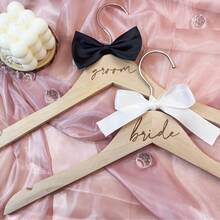 2件套木质婚礼衣架，西装衣架，新郎新娘礼服衣架，带丝带，非常适合婚纱和西装，婚礼配饰 - 彩色 - 查看 2