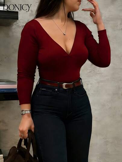 DONICY Camiseta de manga larga con cuello en V profundo y espalda descubierta en color vino tinto para mujer de talla grande, de moda, elegante y de corte holgado, adecuada para uso casual diario, citas de San Valentín, compras, fiestas de carnaval y temporadas de primavera/verano/otoño