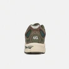 Asics Unisex GEL-NYC Running Shoes, Low-Top 1203A739-300 - Green - View 4