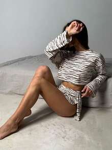 2-Piece Women's Zebra Print Soft Long-Sleeve Shorts Set, Stylish And Wild, Suitable For Spring/Summer, Side Slit, Loungewear Set, Perfect For Sexy Home Wear. - Brown - View 5