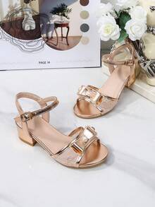 Giày sandal cao gót hở mũi thời trang cho bé gái, màu vàng kim, thiết kế quai sau bằng kim loại có khóa cài, kiểu dáng công chúa ren, thích hợp cho các dịp hàng ngày, tiệc tùng, biểu diễn, tiệc cưới. - Vàng - Xem 4