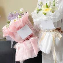 1片仿丝绸花束包装布，弹性公主裙花束包装材料，适用于花店、DIY花束，可用于情人节、周年纪念日、婚礼和生日等场合，也可用作礼品包装纸、花束包装纸、礼品包装、婚礼包装等各种场合的装饰。 - 彩色 - 查看 12