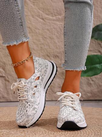 Women's Hollow Mesh Breathable Patterned Sneakers, Fashionable Versatile Thick Sole Lace-Up Comfortable Casual Shoes, Summer New Arrival