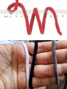 3卷/(140-150克) 中等粗细雪尼尔纱线，适用于手工编织、钩编、DIY圣诞工艺品、圣诞老人、派对装饰，100%聚酯纤维，每卷约50克 - 彩色 - 查看 4