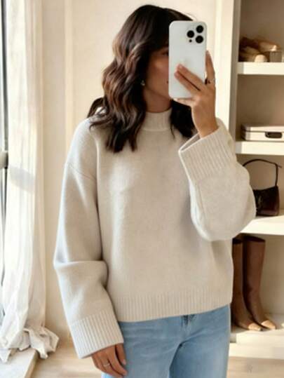 大码女士优雅白色高领纯色罗纹针织毛衣，休闲百搭，适合度假、日常、居家、上学、聚会、办公、秋冬季穿着。