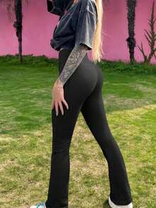 Quần legging tập thể dục nâng mông và định hình bụng không đường may, với thiết kế ôm sát, độ co giãn cao, kiểu quần yoga bó sát, thời trang và được ưa chuộng ở Châu Âu và Mỹ. - màu đen - Xem 6