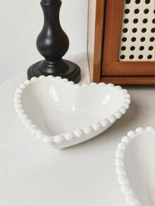 1pc/2pcs French Ins Style White Ceramic Cake Plate, Pearl Edged Porcelain Dessert Plate, Household Dish Snack Plate Dessert Bowl