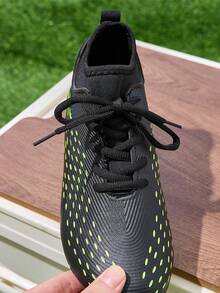 儿童足球鞋/足球鞋，男女童带钉运动鞋