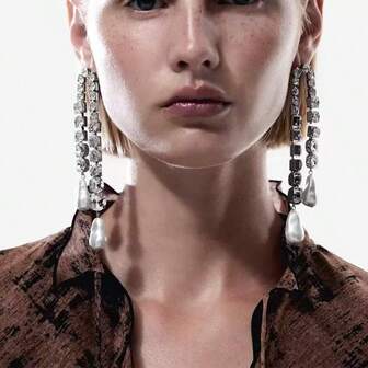 European And American Niche Tassel Earrings With Fashionable And Simple Rhinestone And Faux Pearl Earrings, Designed As Accessories For Women's Headwear, Essential For Dressing,Stylish Simple Rhinestone Tassel Earrings, Pearl Drop Earring For Women