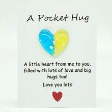 1 pieza, Una pequeña tarjeta de poema de abrazo de bolsillo, regalo de aislamiento, ficha de abrazo, regalo de pensar en ti con decoración de resina linda con tarjeta de felicitación alentadora, regalo especial de cumpleaños, boda, fiesta de San Valentín, decoración del hogar, decoración de la habitación, cosas baratas, regalos de Pascua, etiquetas de Navidad, etiquetas de San Valentín - Multicolor - Ver 3
