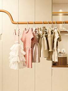 10/20/30个装 结实耐用塑料衣架 - 防滑，（白色、黑色、蓝色、粉色、绿色、灰色），肩部带凹槽设计，抓力牢固 - 非常适合家庭衣柜、宿舍和衣橱收纳 - 彩色 - 查看 6