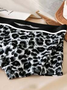 3 Pieces Of Leopard Print Men's Square Underwear, Men's Pajamas, Christmas Clothing, Men's Underwear, Boxer Shorts - Multicolor - View 2