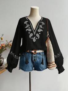 Rusttydustty Áo kiểu Boho thêu tua rua, áo kiểu nông dân cổ chữ V bằng vải lanh đen, trang phục đi biển, lễ hội âm nhạc, kỳ nghỉ nhiệt đới - màu đen - Xem 2