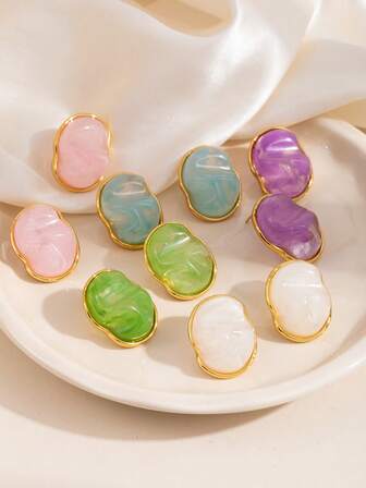 1 par de pendientes de estilo retro con textura irregular en color dorado y púrpura, la combinación perfecta de elegancia diaria y encanto para fiestas, adecuados para banquetes, bailes y fiestas