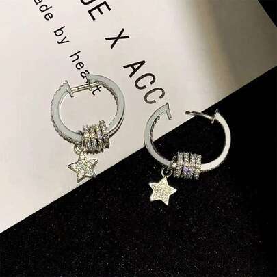 2件套时尚奢华铜质微镶锆石星形耳环，优雅百搭，适合女性日常佩戴
