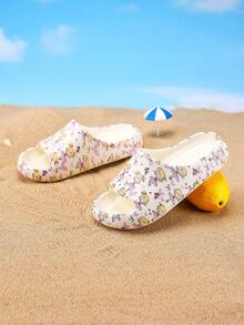 1 Pair Kids' Foam Slippers, EVA Lightweight Non-Slip Soft Bottom Cute Casual Slip-On Sandals For Boys & Girls - White - View 1