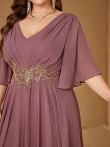 UNITHORSE Vestido de noche de gasa con cuello en V, mangas con volantes y aplicación en la cintura - Rosa vieja - Ver 6