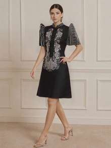 Amyenjoylife 现代菲律宾风女士优雅时尚印花长泡泡袖短袖衬衫菲律宾风现代连衣裙，黑色连衣裙 - 黑色 - 查看 4