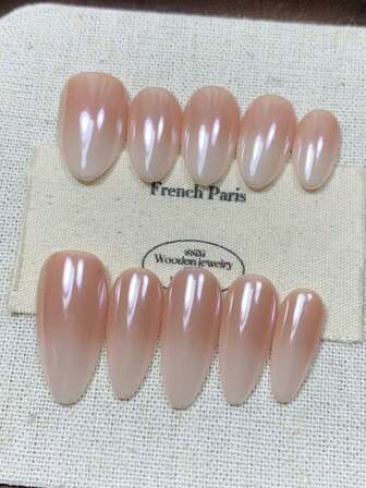 Nude Sensation - High-End Minimalist Sexy Style Solid Color Manicure Nude Color Handmade Wear Ins Gradient Sticker Gentle Almond