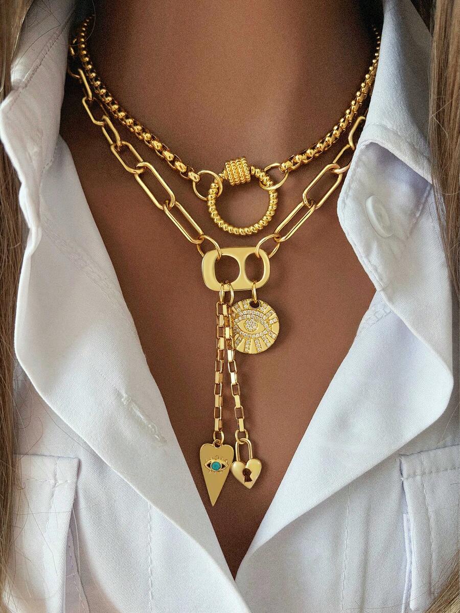 1 Pc Gold Women's Necklace, Paired With A Chain And Twisted Round Buckle, Designed To Be Small And Cute. The Design Of Another Necklace Includes Pull Ring Accessories, Devil's Eye Pendant, And Heart-Shaped Buckle Pendant. The Overall Style Is Elegant And Fashionable, Suitable For Wearing On Holidays. - Gold - View 1