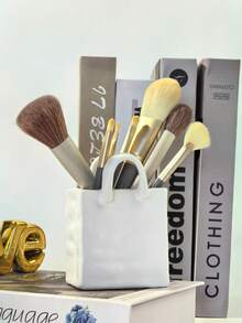 1pc White & Gold Handbag Shaped Resin Vase, This Handbag Vase Is Perfect For Displaying Fresh Flowers On Coffee Tables, Dressers, Living Rooms And Bedrooms, Adds A Charming Modern Vibe To Home Decor, Suitable As A Valentine's Day Gift - Multicolor - View 12