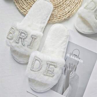 1 Pair "I Do/BRIDE" Wedding Themed Plush Slippers, Bridal Shower Party Decor, Creative Wedding Gift, Bachelorette Party Photo Prop, "Yes I Do" Statement Slippers
