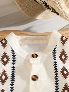 Set de 2 piezas: Camisa de manga corta con botones y estampado para niños pequeños, con tela a rayas texturizada. Pantalones cortos de unicolor con cintura elástica, adecuado para uso diario casual y salidas - Albaricoque - Ver 4