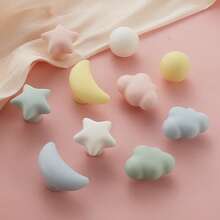 1 pieza Tirador de cajón con un solo orificio, Perilla de puerta de gabinete/armario, Forma de nube, estrella y luna de estilo nórdico de cerámica color macaron, Adecuado para dormitorio/baño/cocina/tocador