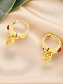 Pendientes de aro creativos chapados en oro de 24k de cobre con incrustaciones de rhinestones con forma de corazón rojo, elegante estilo punk - Dorado - Ver 2