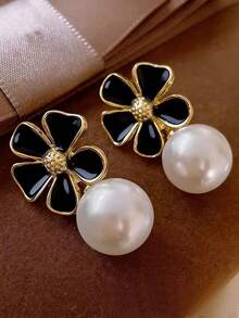 1 Pair Black New Vintage French Style Teardrop Flower & Pearl Stud Earrings, Suitable For Teenage Girls Daily Wear - Black - View 3