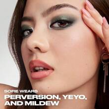 YQQ  24/7 - Delineador de Ojos Waterproof en Lápiz Larga Duración No se Corre Vegano con Vitamina E y Aceite de Jojoba Hasta 16 Horas de Color 1.2g0027 - Moho - Ver 8