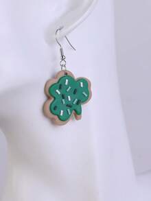 一对手工制作的软陶幸运绿三叶草极简耳环，适合圣帕特里克节、节日和派对佩戴 - 綠色 - 查看 6