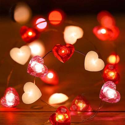 3 Meters 30pcs LED Heart Shaped Fairy Lights, Battery Powered, Suitable For Valentine's Day, Wedding, Anniversary, Party Decoration, Indoor & Outdoor Use [Energy Efficiency Class B]