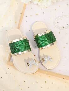 1 Paio di Sandali Piatti Oro Taglie Forti, Cinturini Luccicanti Colorati, Design Farfalla Colorata con Perle, Ciabatte Romane Alla Moda e Carine, Adatte per Ragazzi e Ragazze 3-12 Anni, Uso Quotidiano, Feste, Spiaggia, Primavera/Estate 2025 - Verde - Visualizzare 4